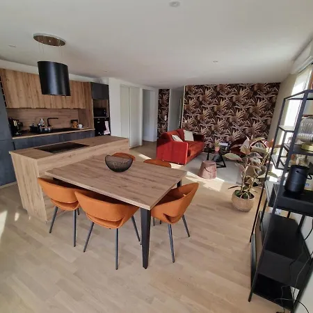 Appartement T3 Spacieux, Proche Du Et Du Grand Port Avec Garage