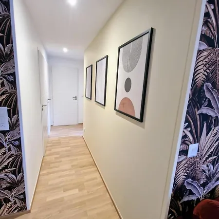 Appartement T3 Spacieux, Proche Du Et Du Grand Port Avec Garage *