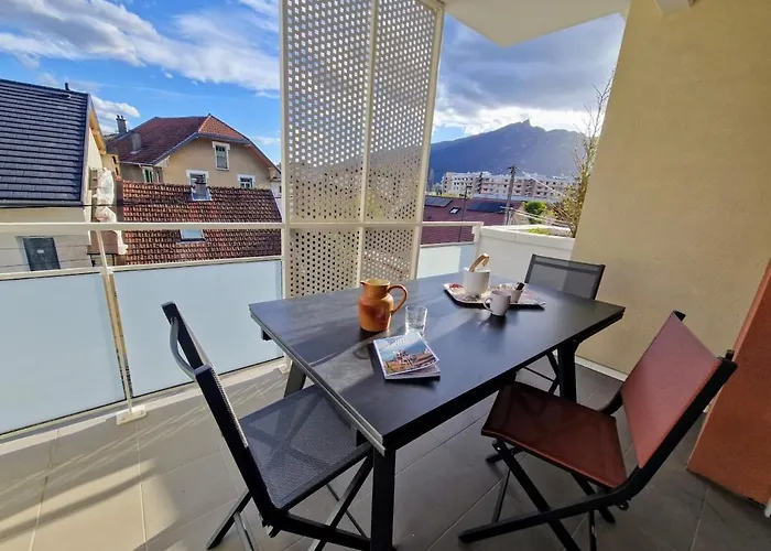 T3 Spacieux, Proche Du Et Du Grand Port Avec Garage *