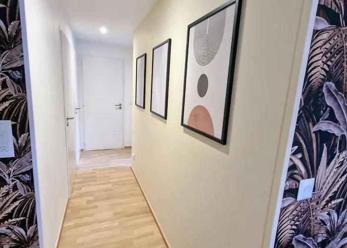 アパート T3 Spacieux, Proche Du Et Du Grand Port Avec Garage *