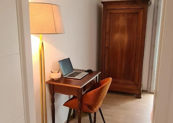 T3 Spacieux, Proche Du Et Du Grand Port Avec Garage アパート エクスレバン